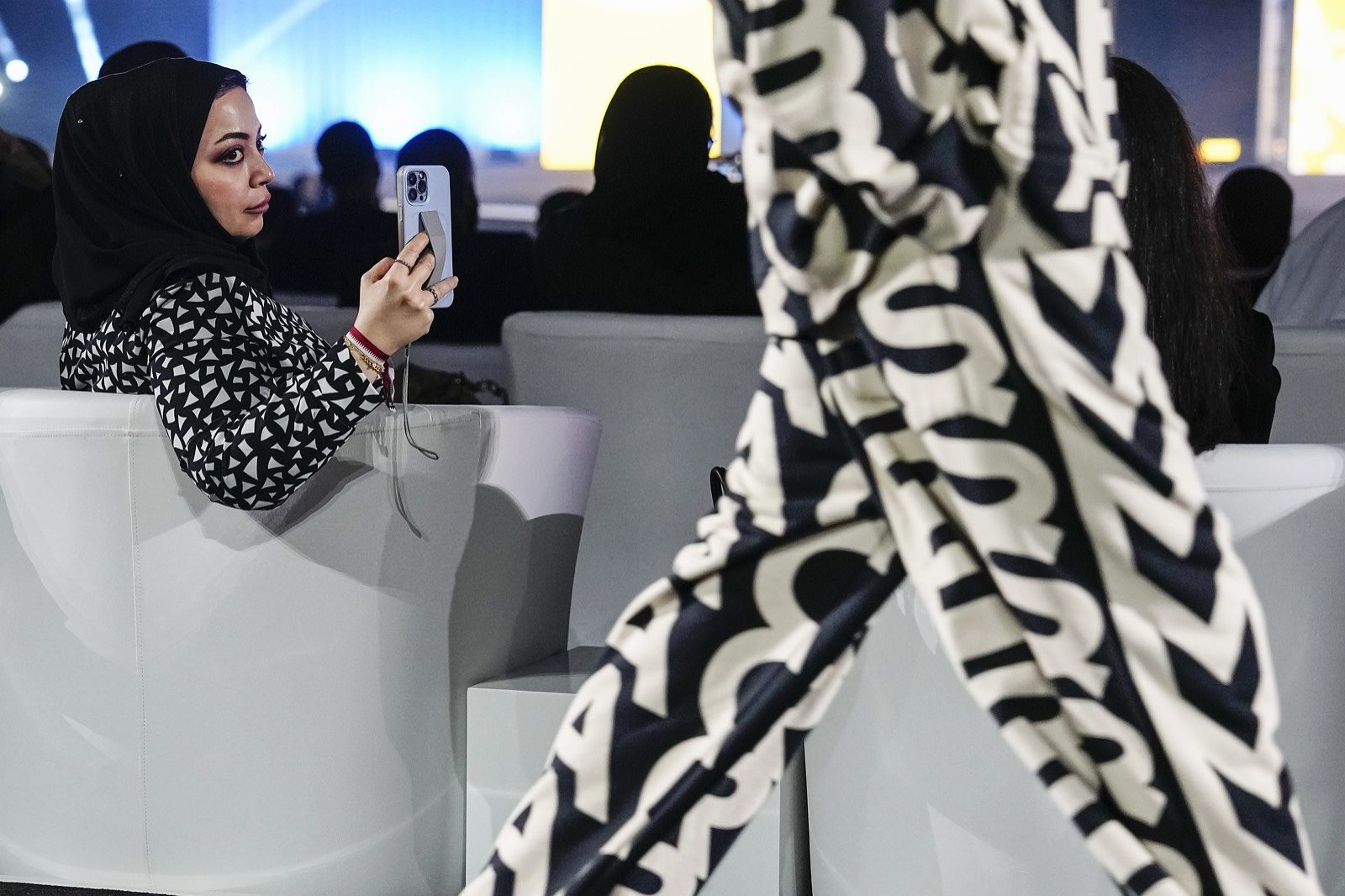 Fashion — Visitors